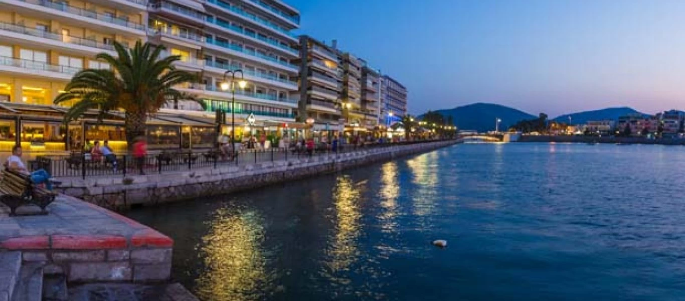 Χαλκίδα: Εικόνες ντροπής σε παραλία μετά από εμφάνιση ψαριού (βίντεο)